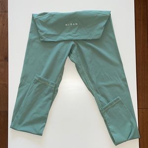 NVGTN sage green signature leggings Sz medium